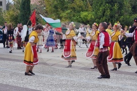 Нова Загора - празник на града - занаятчийска среща „Живата традиция“