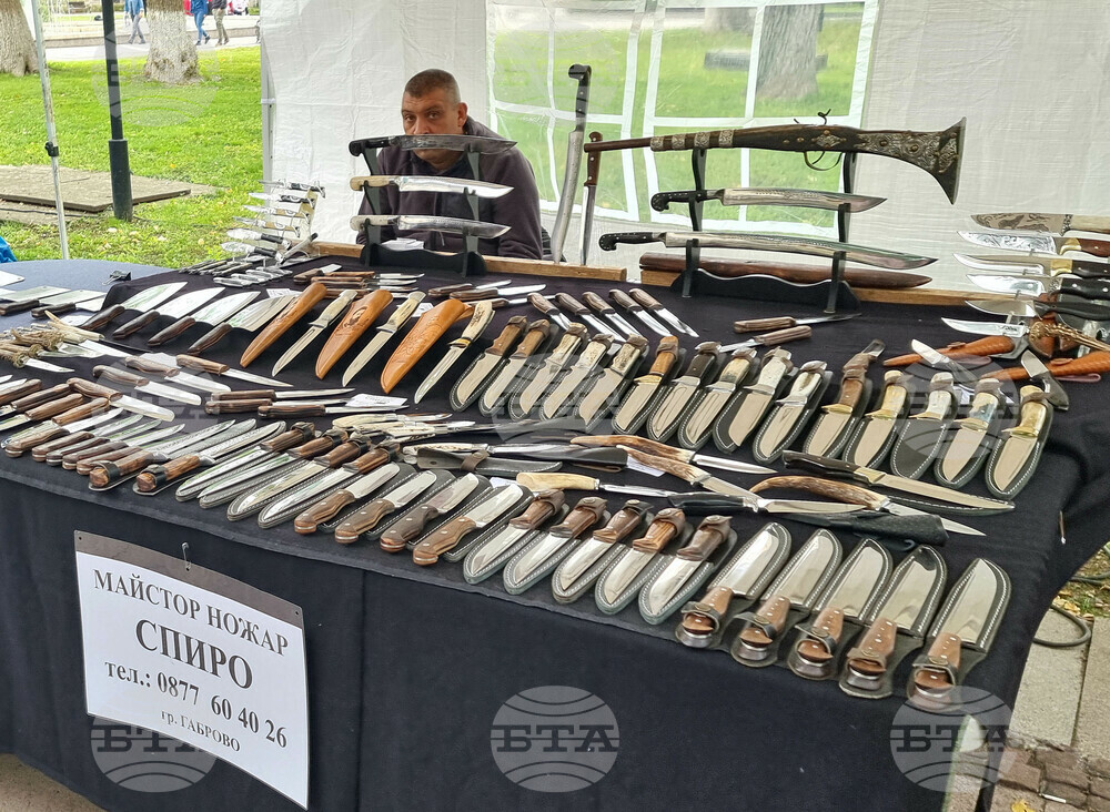 Нова Загора - празник на града - занаятчийска среща „Живата традиция“