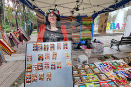 Нова Загора - празник на града - занаятчийска среща „Живата традиция“