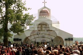 В местността Рупите е осветен храмът "Св. Петка Българска"