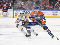 Blackhawks Oilers Hockey
