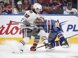 Blackhawks Oilers Hockey
