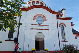 Костенец - храм "Свети Георги" - патриарх Даниил - литургия