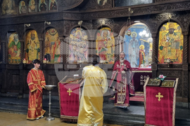 Търговище - църква „Св. Успение Богородично“ - Неделна служба