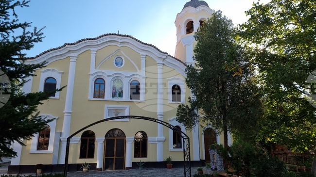 Средства за ремонта на най-стария православен храм в Ямбол – „Света Троица“, ще се събират на пореден благотворителен базар