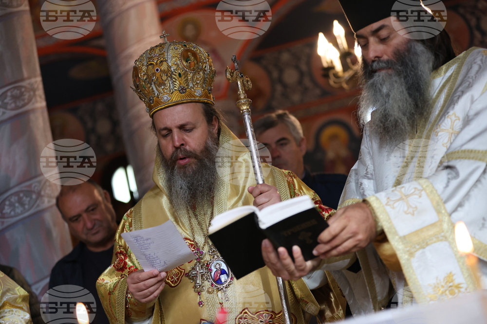 Благоевград - храм „Св. Димитър“ - неделно богослужение