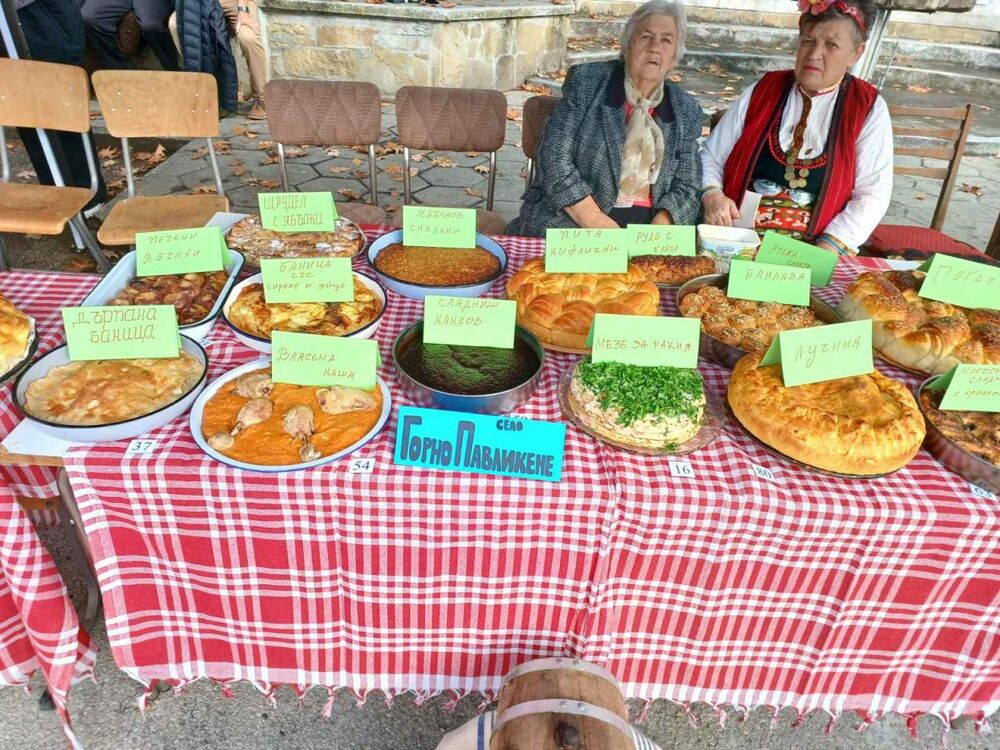 Община Ловеч: Участници от девет села в първия кулинарно-фолклорен фестивал в Горно Павликене