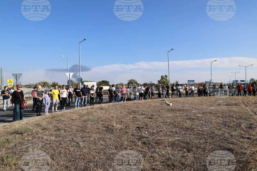 Село Труд - жители - нередовен градски транспорт - протест