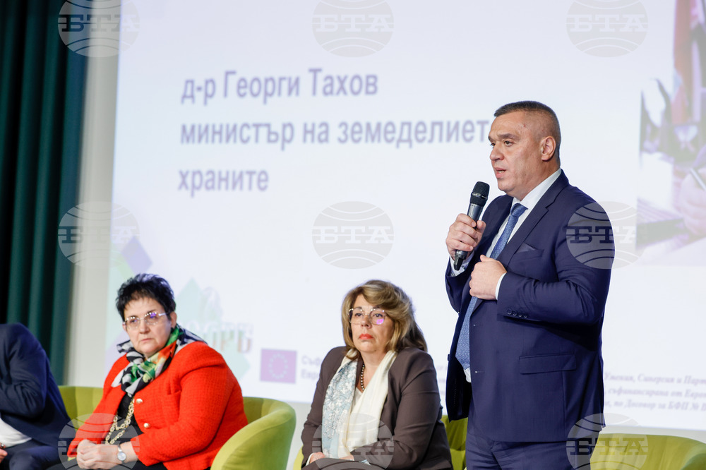 BGN 1 Bln to Be Directed for Municipal Investments in December, Agriculture Minister Tahov Says