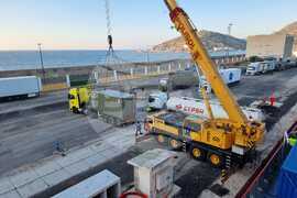 Научноизследователски кораб „Св. св. Кирил и Методий“ - Антарктида - ден 12 - Испания - Картахена - пристанище - товаро-разтоварителни дейности