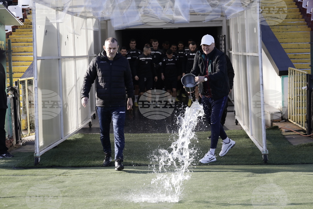 Славия започна зимната си подготовка с един нов футболист и странна ситуация с капитана Галин Иванов