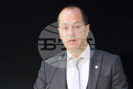 Албена - местни власти - годишна среща - „Иновации и умни градове“