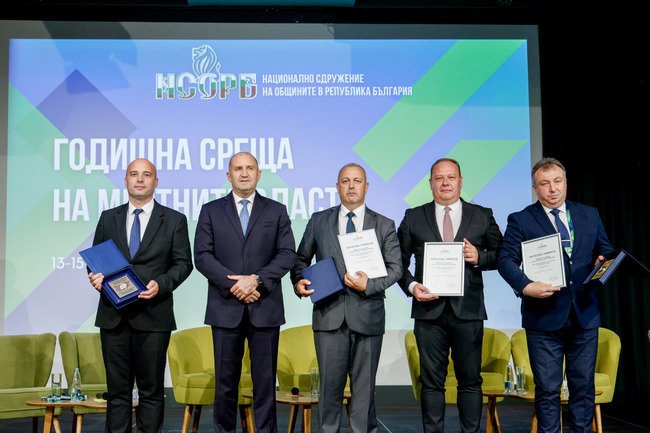 Кметът на Шумен и неговият екип спечелиха наградата за "Принос в местното самоуправление" 