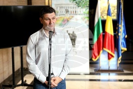 Национална библиотека „Св. св. Кирил и Методий“ - литературен кът - Румъния - откриване