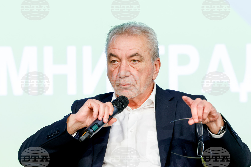 Министър Карадимов пред Общините: Сертифицирахме 18 проекта за 400 млн. лв. и 1600 нови работни места в 7 града
