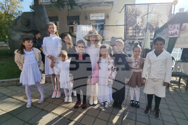 Брезник - възстановка на дюкяни от миналото