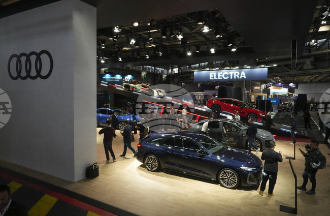 "Ауди" може да построи завод в САЩ, за да "успокои" Доналд Тръмп, информира "Шпигел"