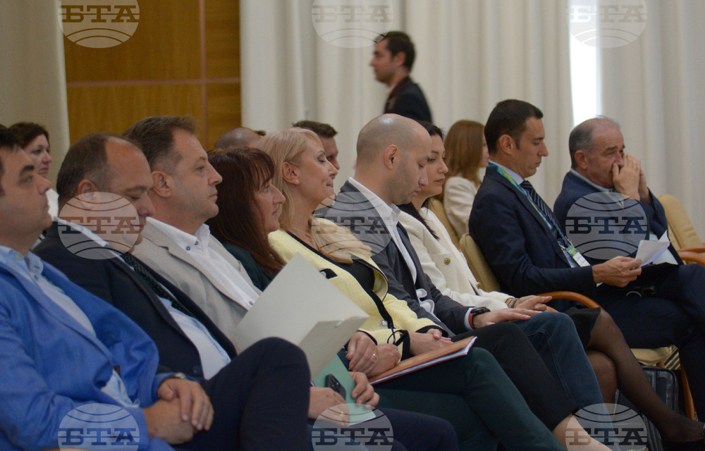 Албена - среща - местни власти - управление на отпадъците - споделена отговорност на общините и държавата