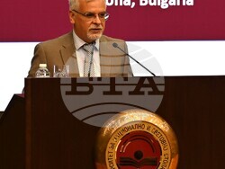 Снимка: УНСС