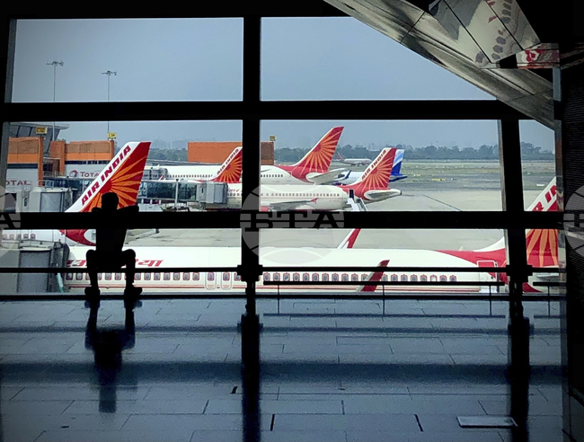 ПТИ: От 2009 г. досега САЩ са депортирали 18 822 индийски граждани, съобщи индийският външен министър