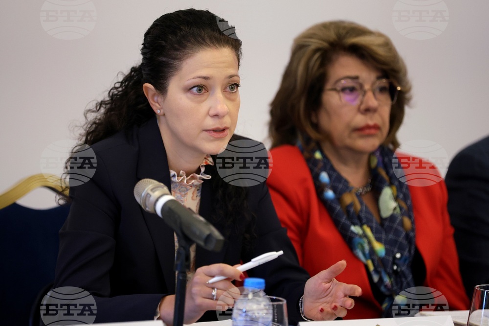 Камара на строителите - кръгла маса - „Перспективи, предизвикателства и визия за развитие на строителния сектор“