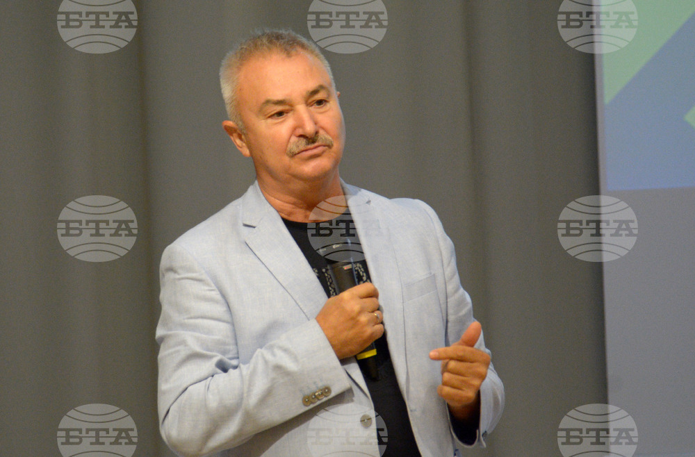 Албена -  Годишна среща на местните власти - дискусия - Общински съвети