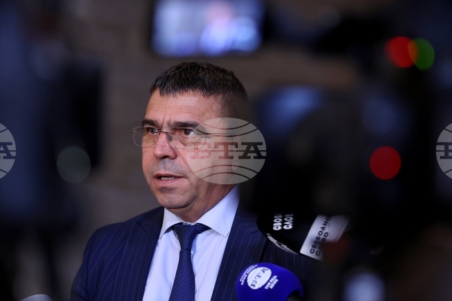 Министър Илков определи отпадането на сухопътните шенгенски граници на България и Румъния като заслужен резултат от положените усилия