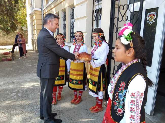Коалиция „БСП – Обединена левица“: Кристиан Вигенин с ангажимент за защита на единствените училища в отдалечени общини