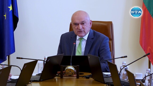 Подкрепяме много топло и силно разширяването на ЕС със страните от Западните Балкани, както и на Молдова, Украйна и Грузия, заяви Димитър Главчев