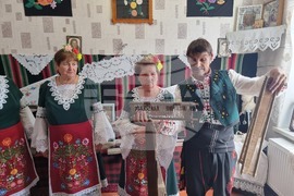 Украйна - Село Зализничне - Етнографски музей