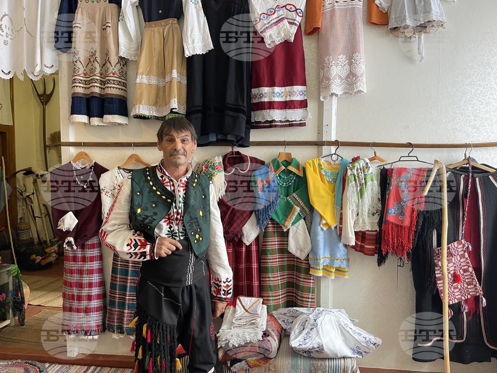 Украйна - Село Зализничне - Етнографски музей