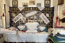 Украйна - Село Зализничне - Етнографски музей