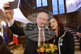 Посолство на Франция - Диана Добрева - орден „Рицар на изкуствата и литературата“