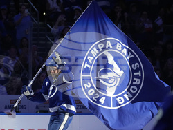 Canucks Lightning Hockey