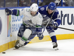 Canucks Lightning Hockey