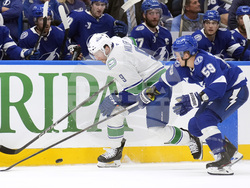 Canucks Lightning Hockey