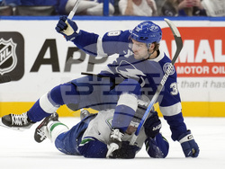 Canucks Lightning Hockey