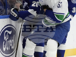 Canucks Lightning Hockey