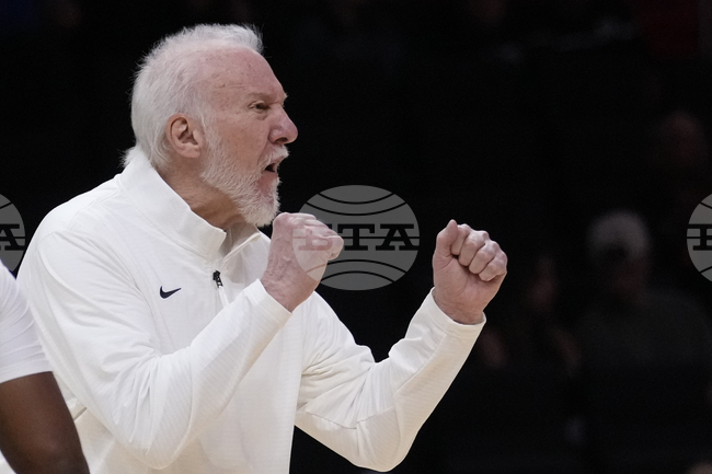 Треньорът на Сан Антонио Попович няма да се върне на поста си до края на сезона в НБА