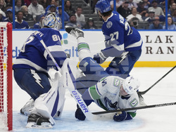Canucks Lightning Hockey