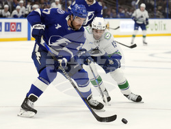 Canucks Lightning Hockey