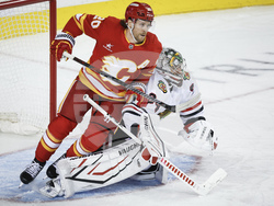 Blackhawks Flames Hockey