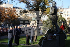 Паметник на летеца - празник на ВВС - поднасяне на венци - Румен Радев