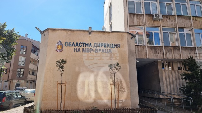 Неизвестен увреди автомобилните гуми на три автомобила в с. Търнак, община Бяла Слатина