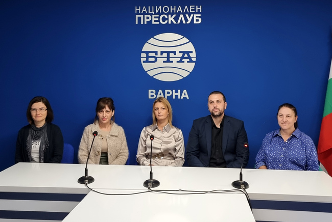 Пресконференция на родители на деца от основно училище "К. Арабаджиев" във Варна