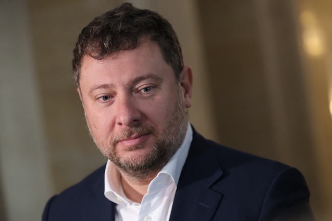 Сканираните протоколи от вота ще бъдат дигитално подпечатани, за да се избегнат манипулации, казаха от „Информационно обслужване“