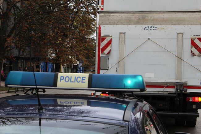 Бюлетините за изборите пристигнаха под засилена полицейска охрана в Областната администрация в Русе