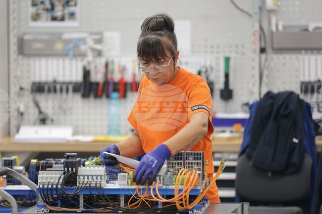 Цените на производител в промишлеността в България се увеличават с 11,3 на сто през януари на годишна основа, съобщи НСИ