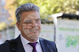 Изложба "Младежите на България в Европейското семейство"