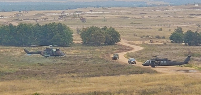 МО: Адмирал Емил Ефтимов присъства на многонационалното учение „Brave Warrior 24“ с българско участие 